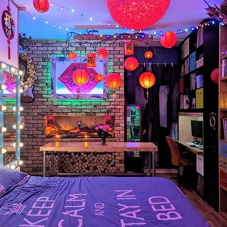 Home Cinema With Fantastic Views Fully Re-Cycled Concept Home